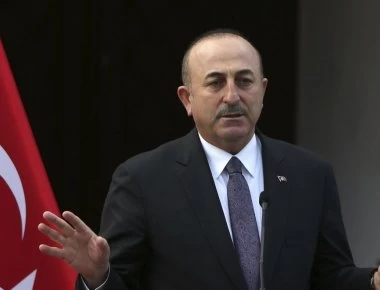 Εκβιάζει τη Λευκωσία ο Μ.Τσαβούσογλου: «Θα κάνουμε γεωτρήσεις μέχρι να δεχτείτε την πρόταση για συνδιαχείριση»